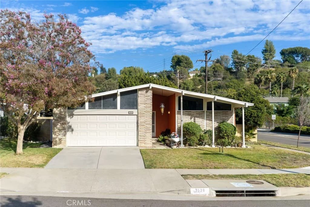 3528 Castle Rock Road