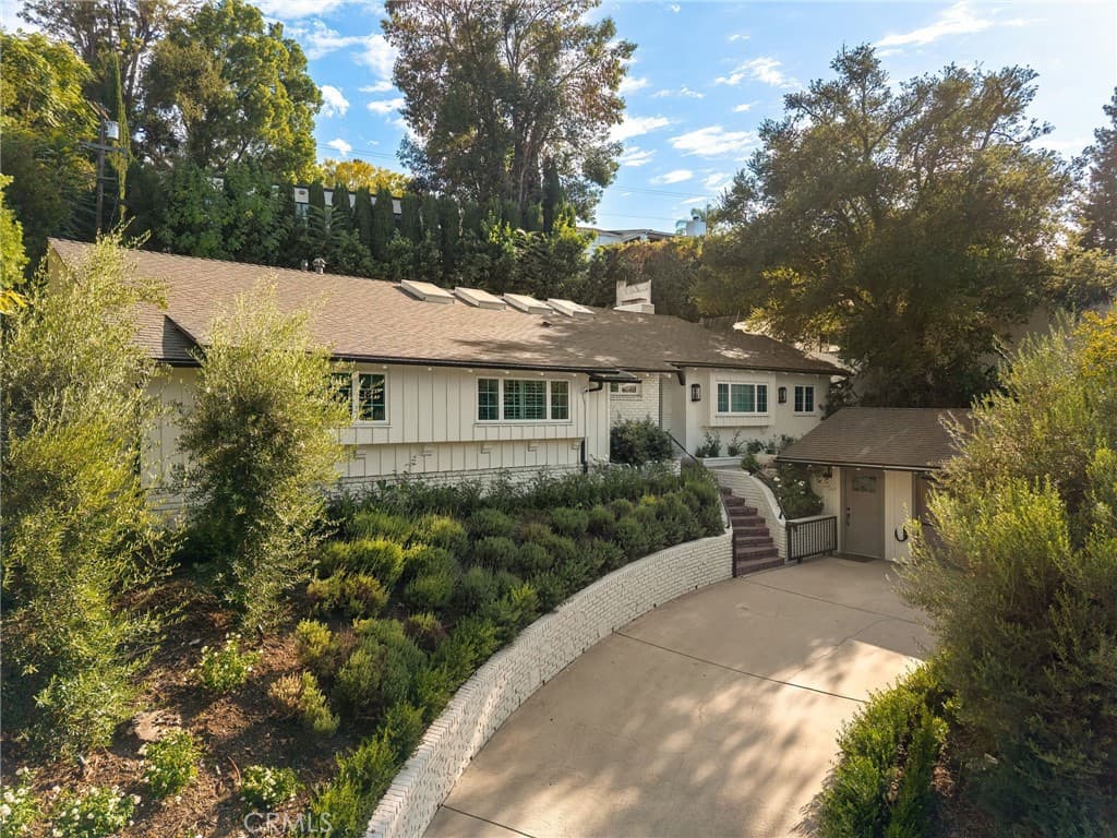 13308 Valley Vista Boulevard