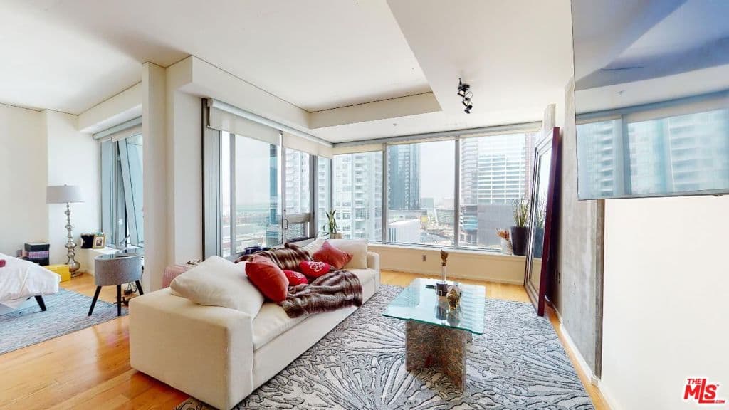 1155 S Grand Avenue 1106