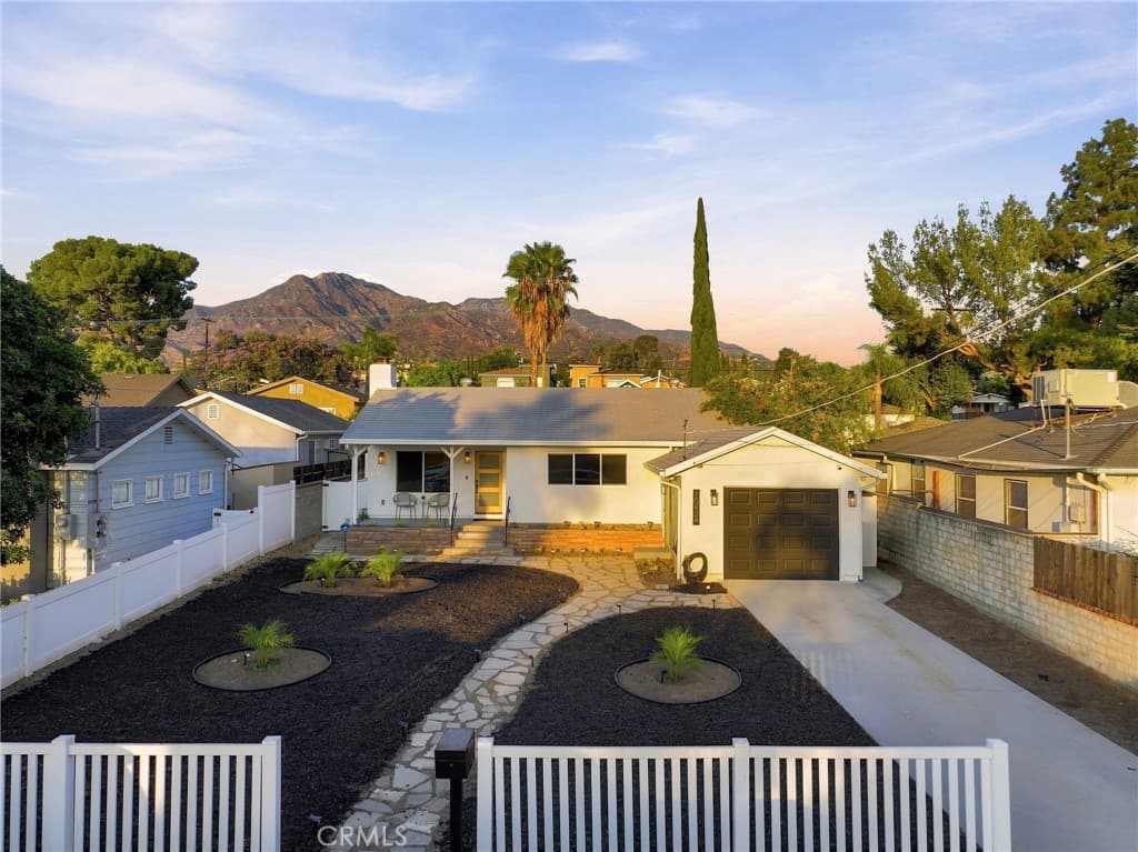 10824 Odell