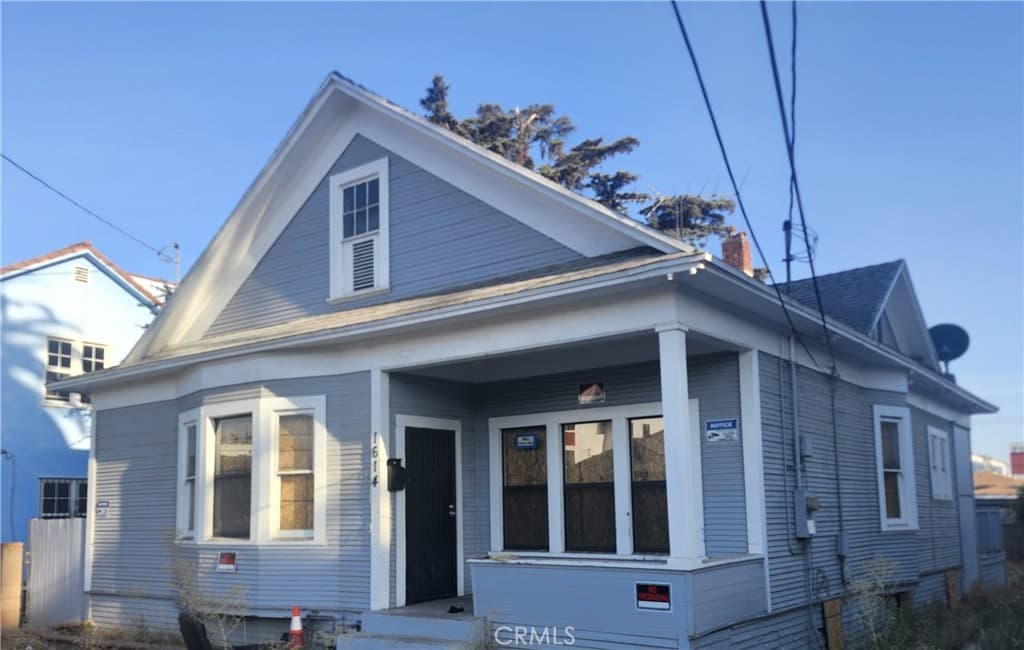 1614 W 35th