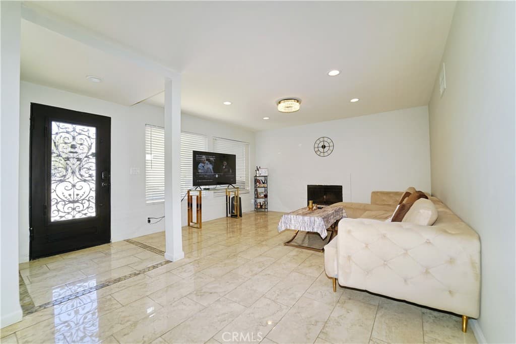 4700 Topanga Canyon