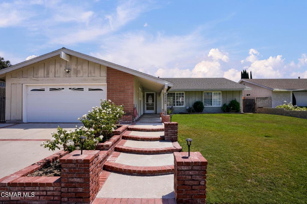 2482 Gayle Place