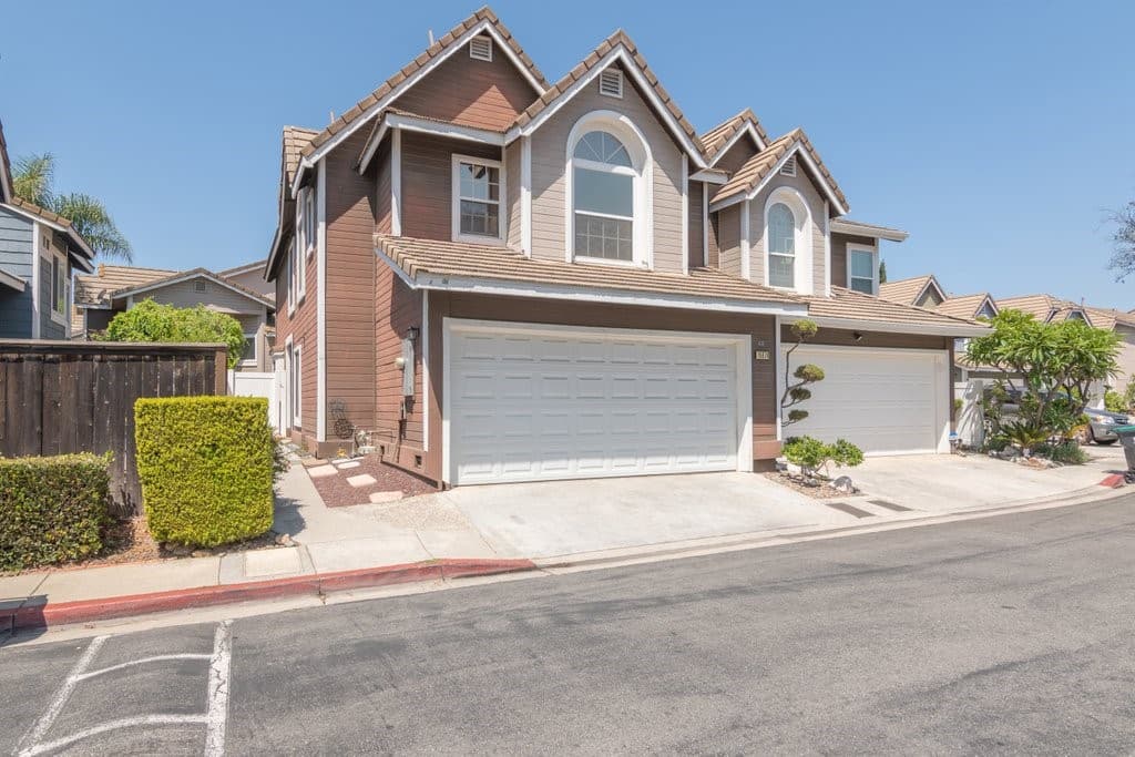 15876 Deer Trail