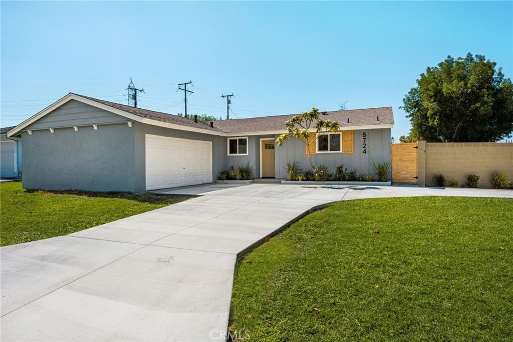 5724 N Galanto