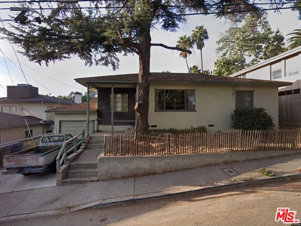 4223 Camino Real