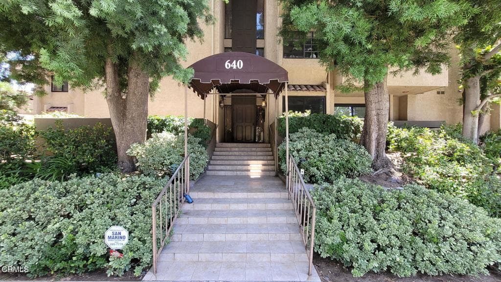640 S Lake 204