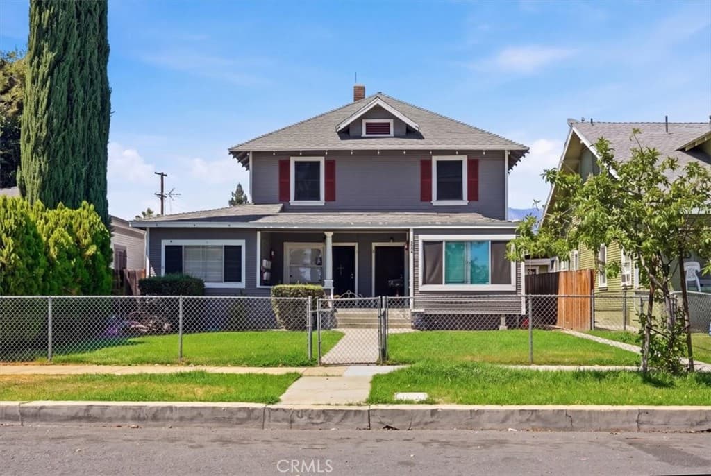 324 W C Street W