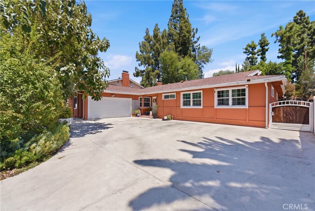 8416 Fable Avenue