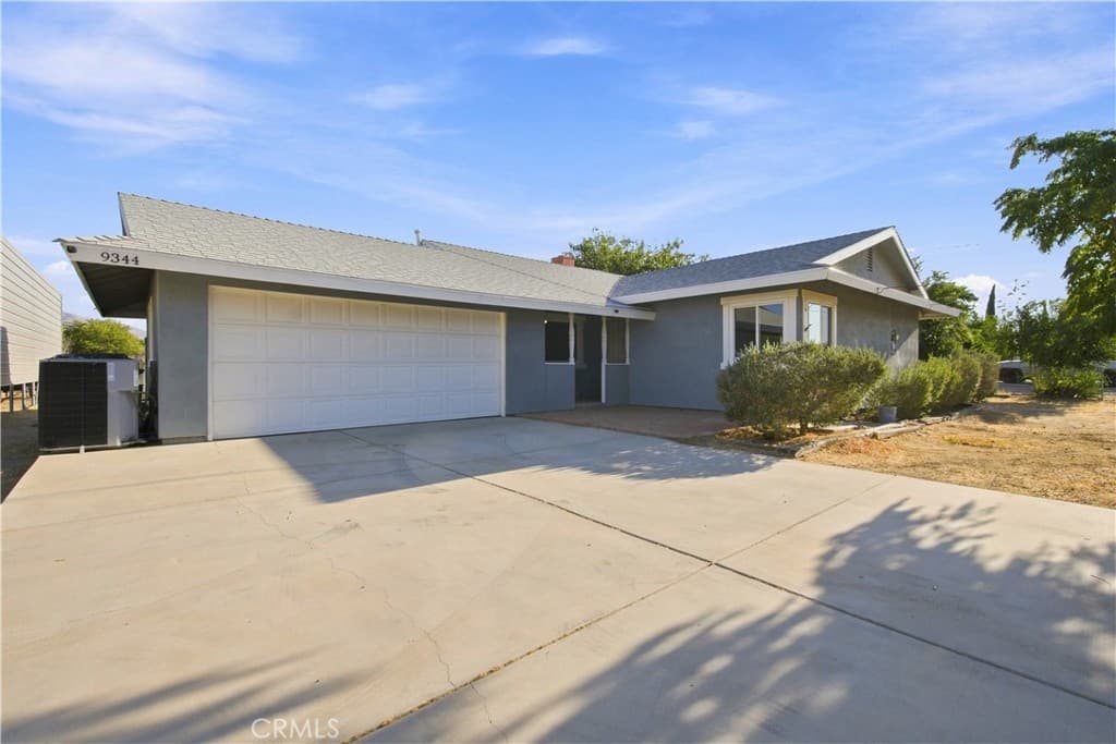 9344 E Avenue T8