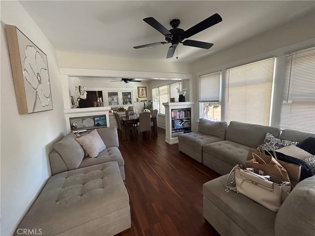 622 W 2nd Street