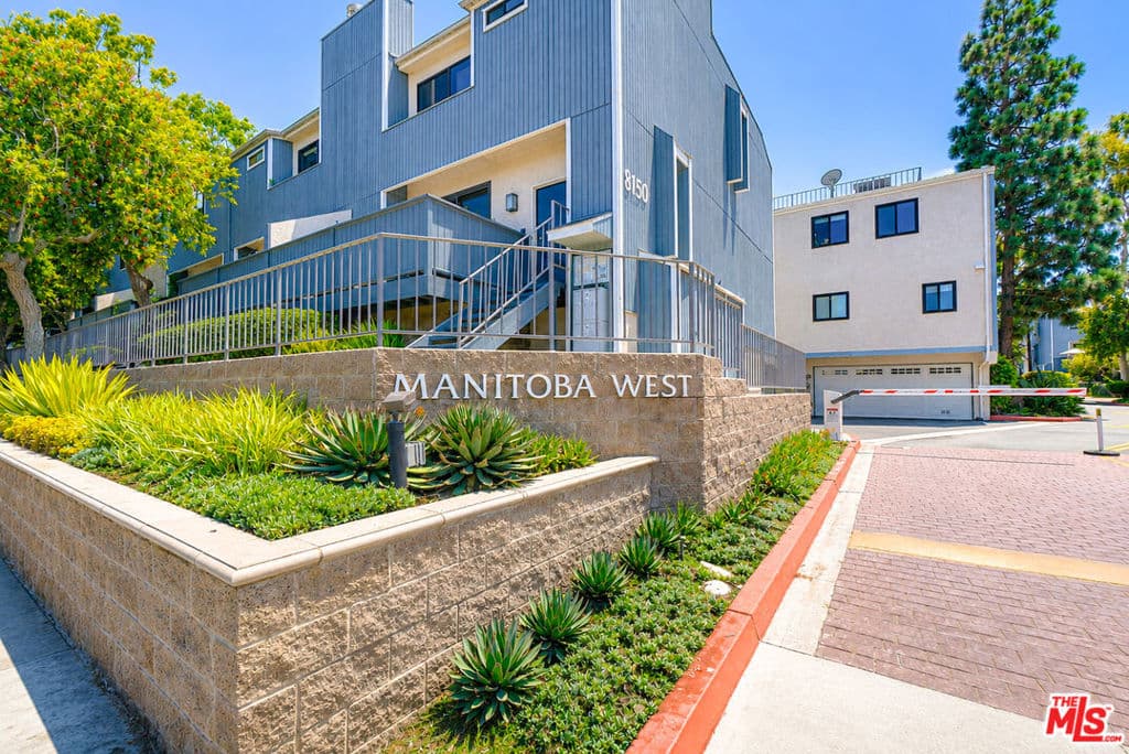 8162 Manitoba Street 120