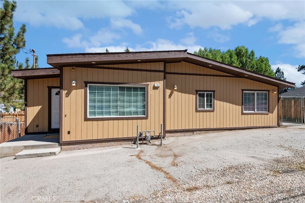 765 W Big Bear Boulevard