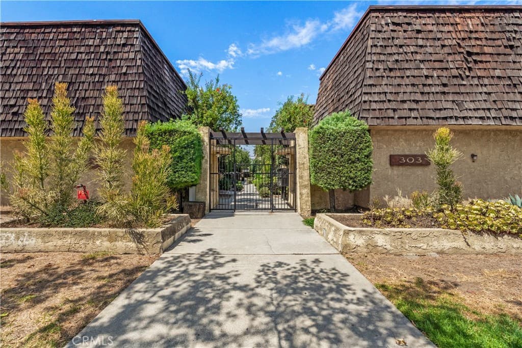 303 W Linda Vista Avenue 19