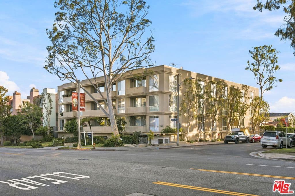 2301 S Beverly Glen Boulevard 301