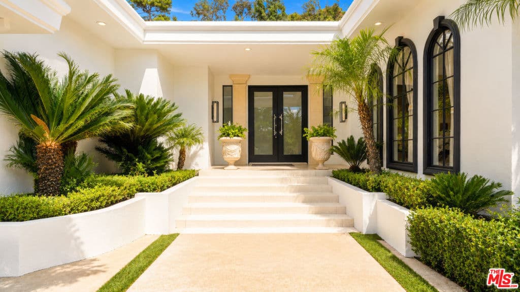 1856 Loma Vista Drive