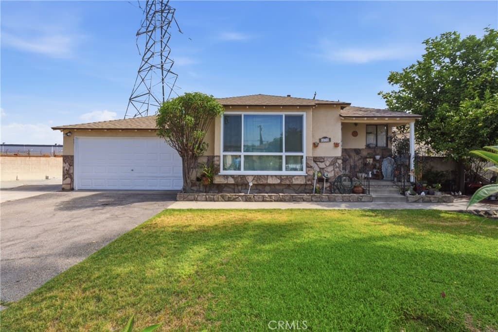12738 Farnell