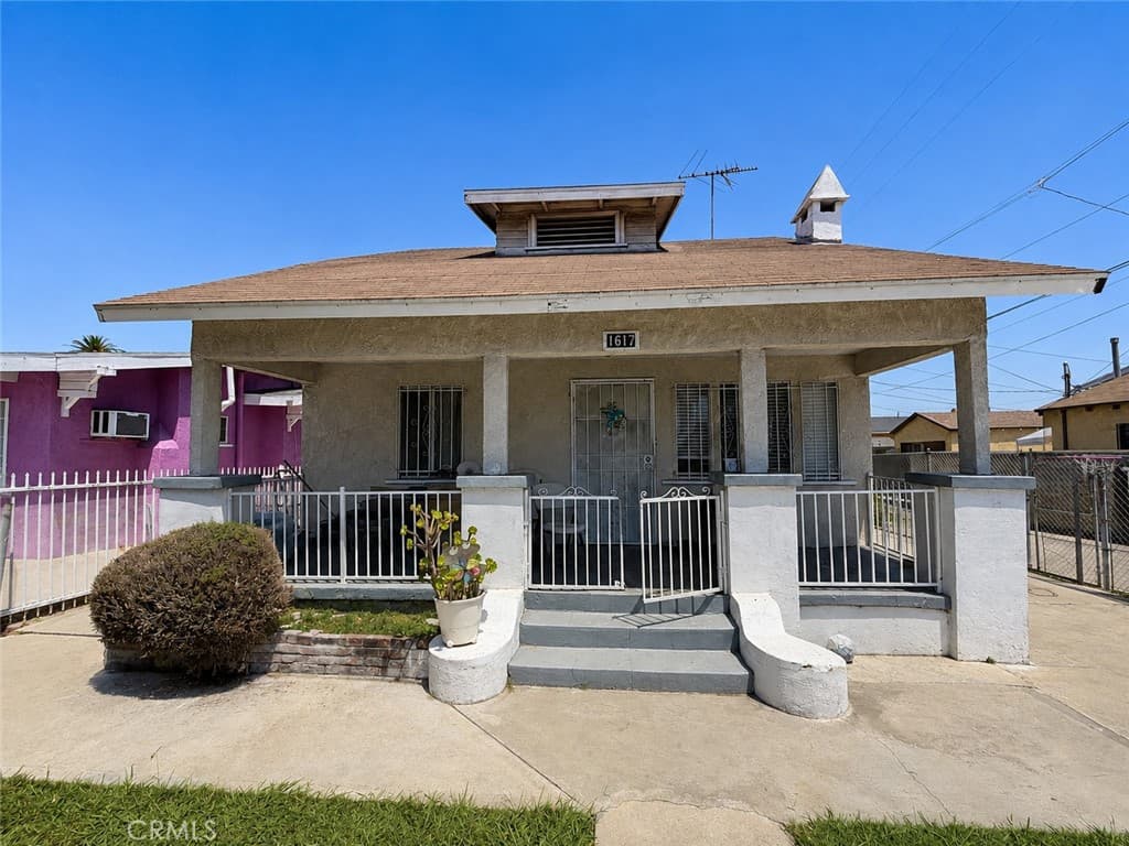 1617 W 58th
