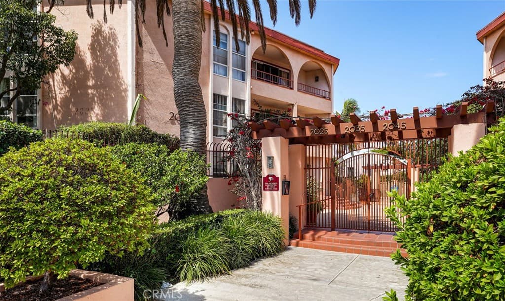 2035 4th street 202C