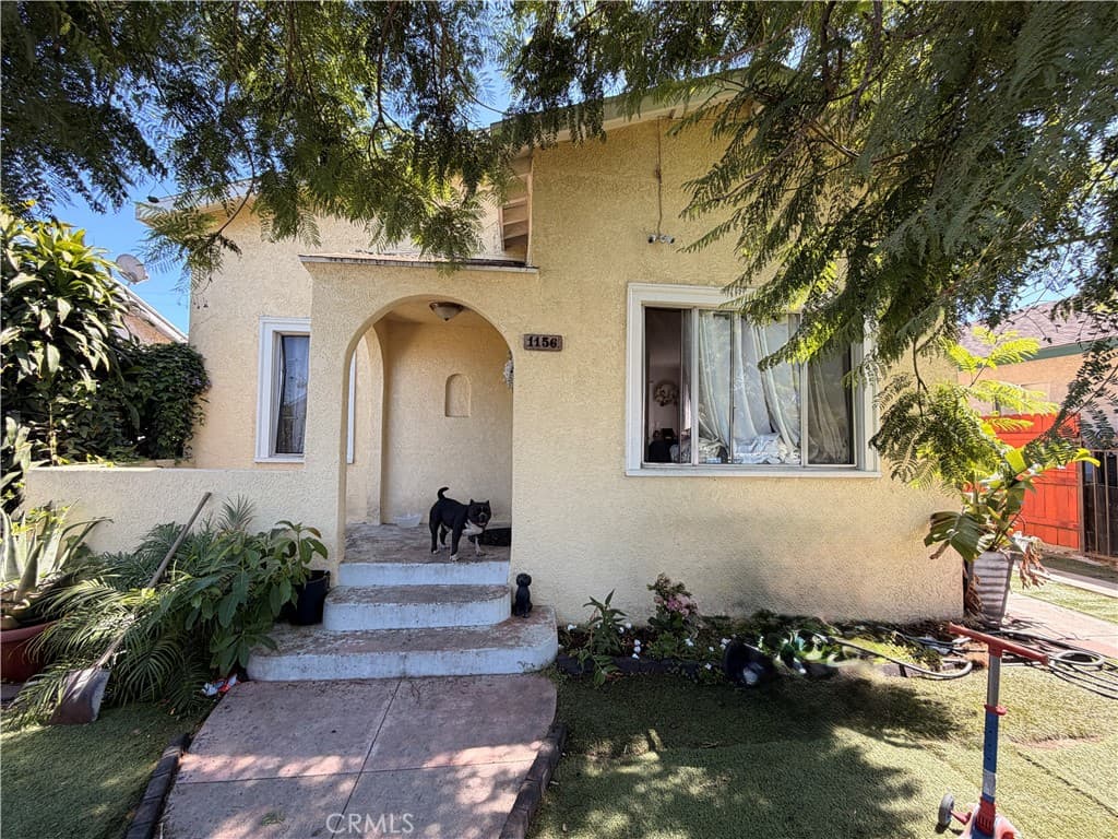 1156 E 65th