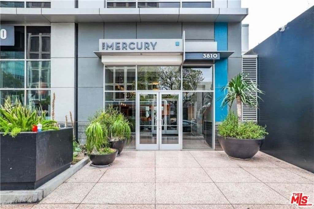3810 Wilshire Boulevard 1209