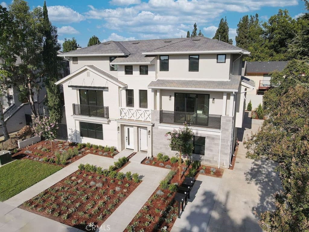 1025 La Cadena Avenue D