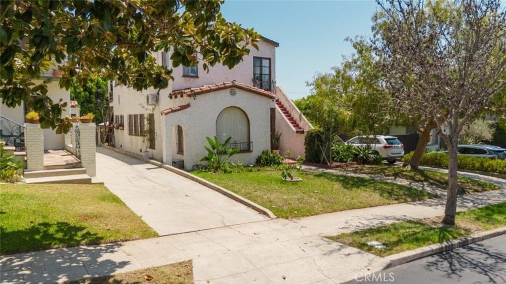 1332 Masselin Avenue A&B