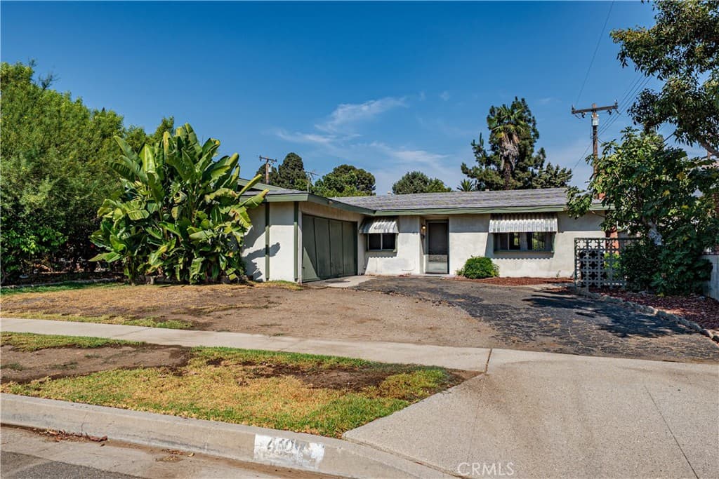 412 S Vecino Avenue