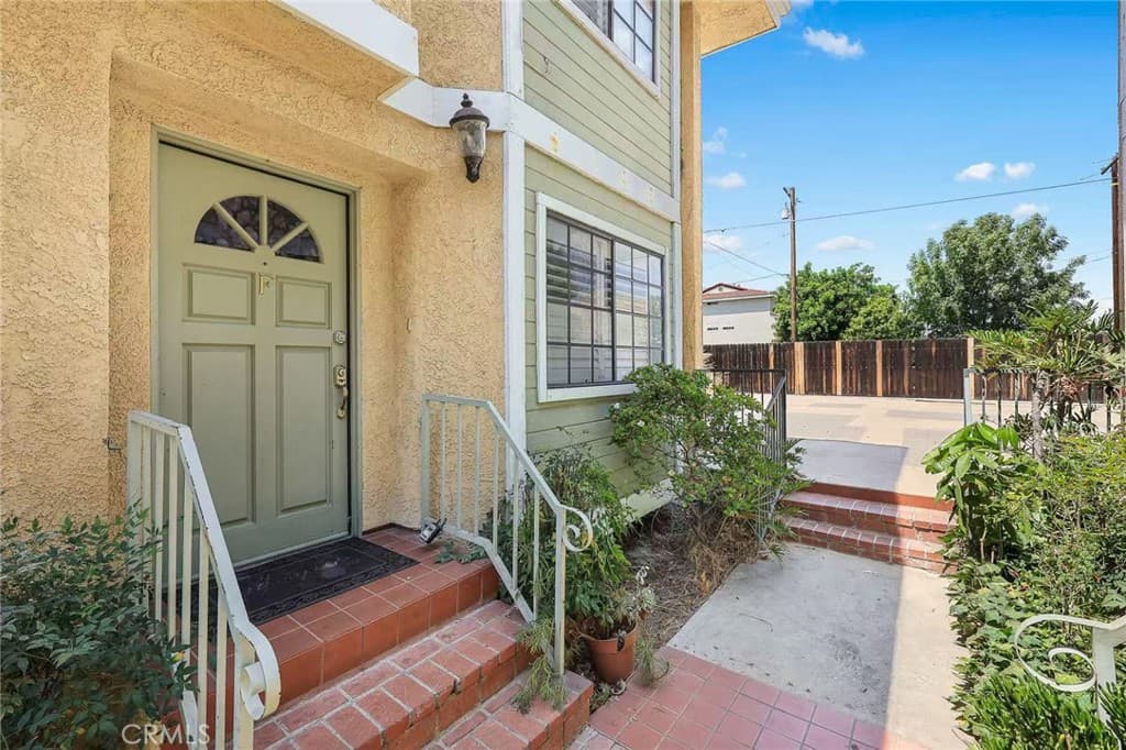 25 Palmetto Drive F