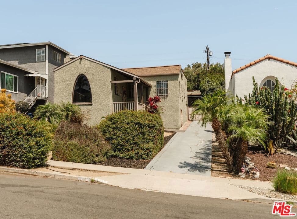 4213 W 59th Place