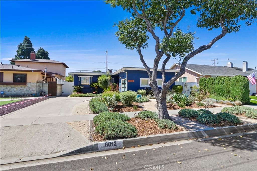 6012 E Conant