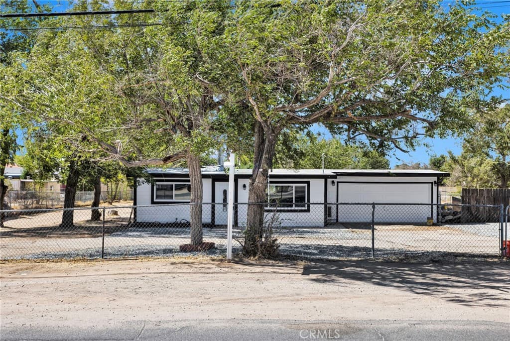 12556 Hickory