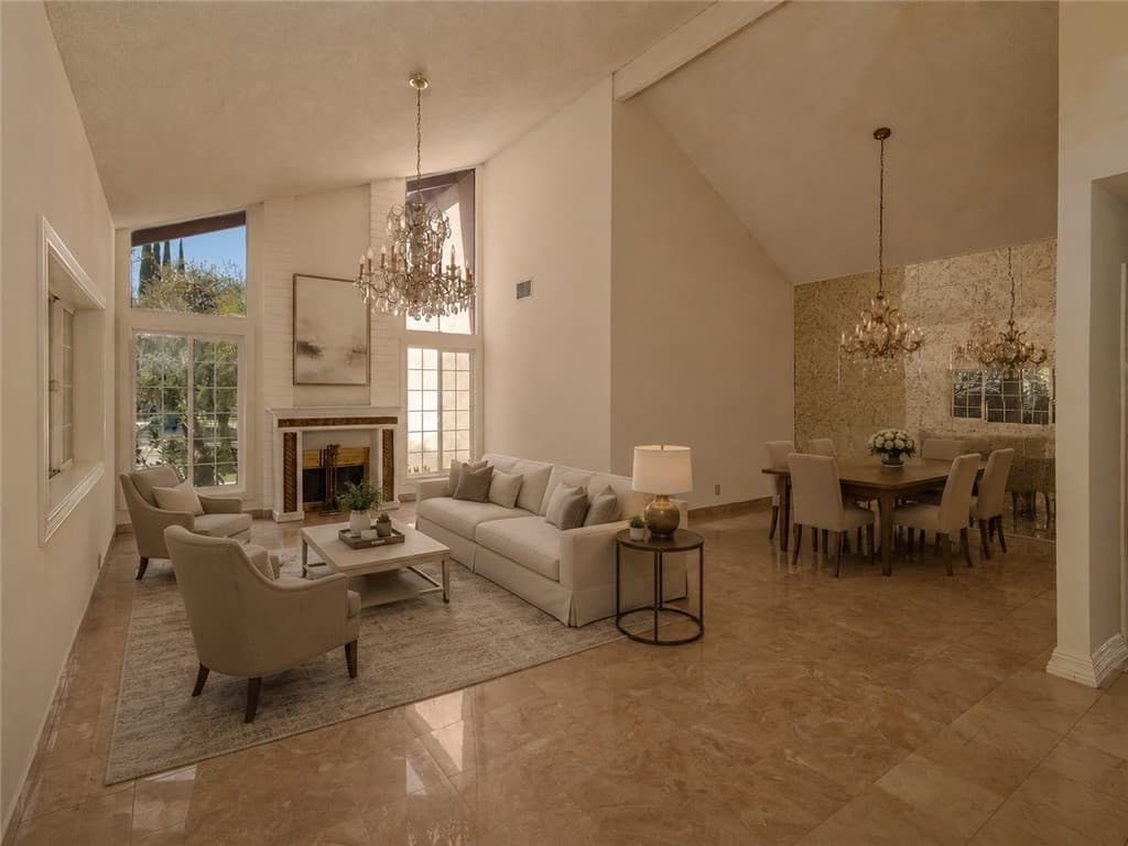 18129 Delano