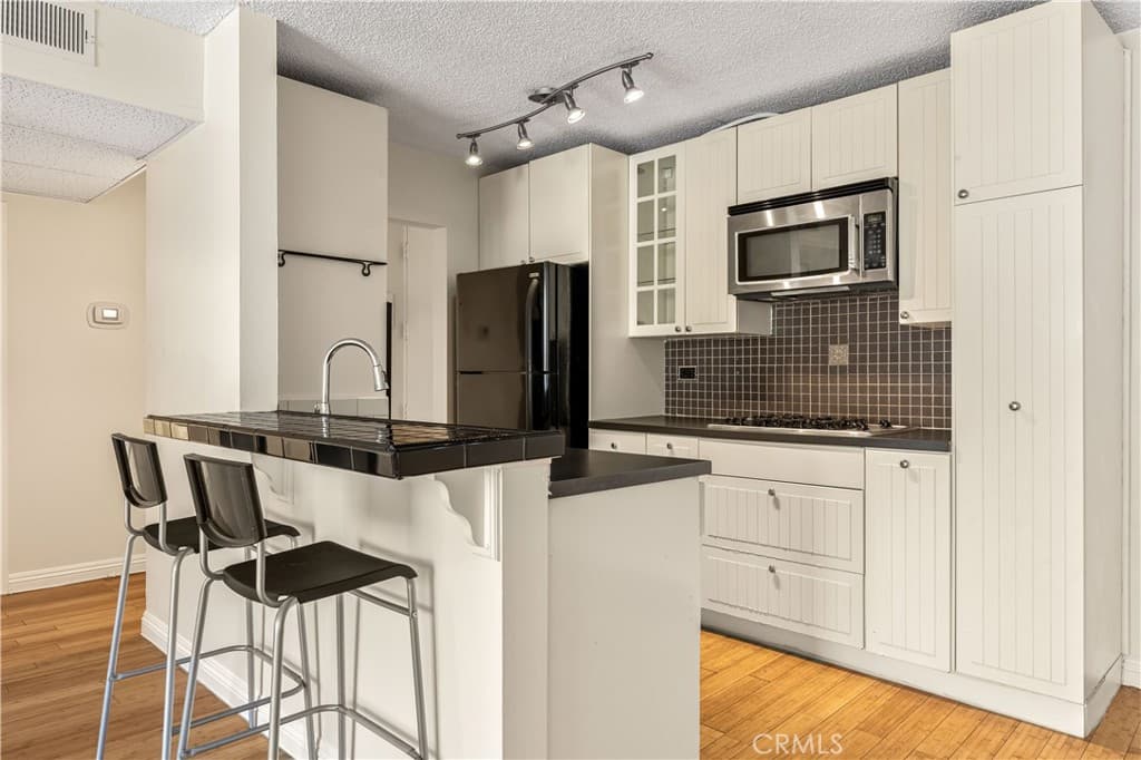 421 S La Fayette Park 406