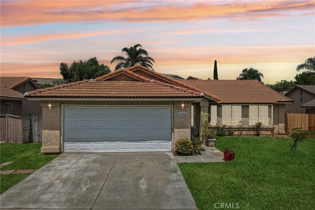 2320 W Sunrise Drive