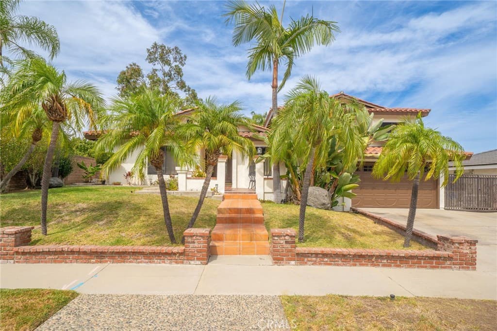 14545 Eadbrook