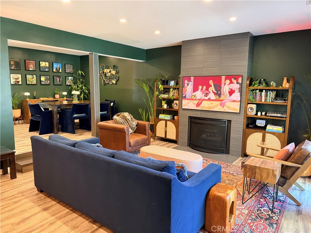 5308 W 190th Street