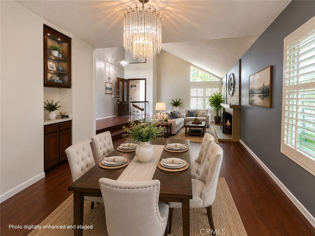 10 Bluff Point Circle
