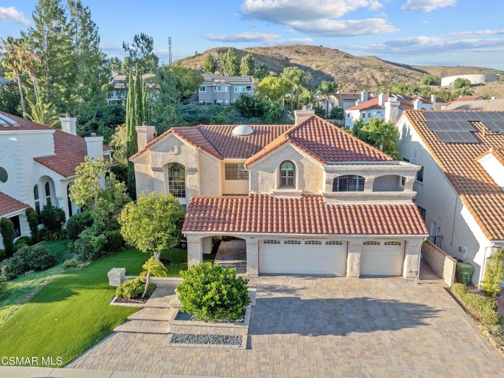 5828 Saint Laurent Drive