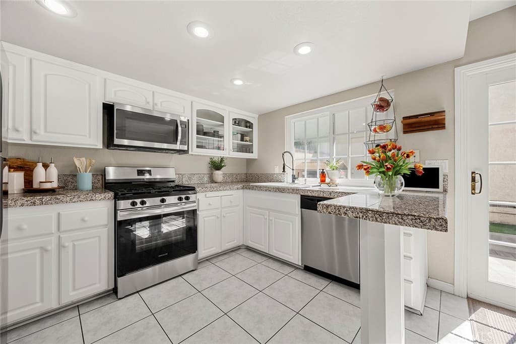 607 Santa Cruz Court