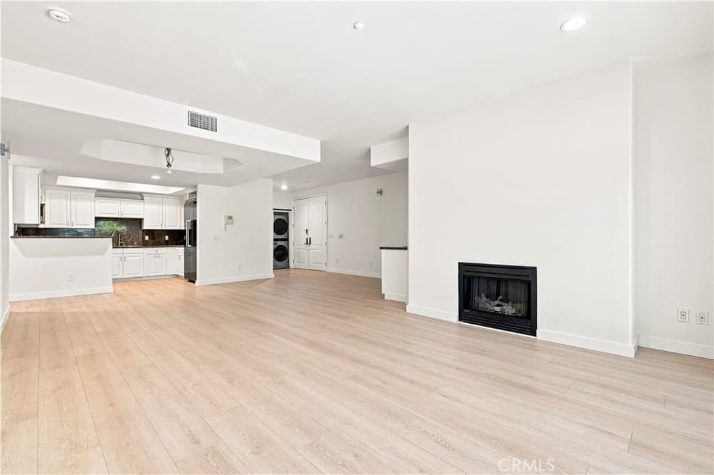 8555 Cashio St APT 101