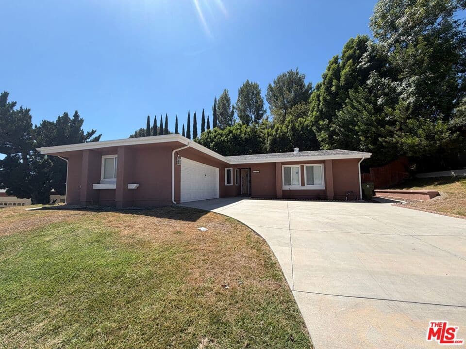 7365 Pomelo Drive