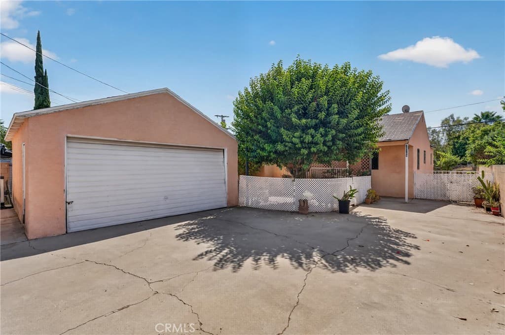 15118 Polk Street