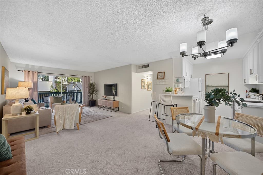 576 N Bellflower 320