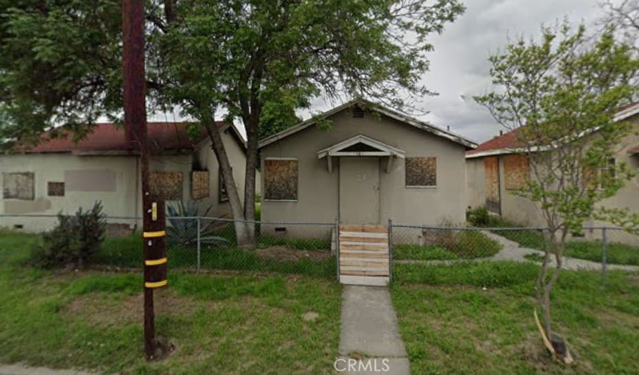 490 S Pershing Avenue