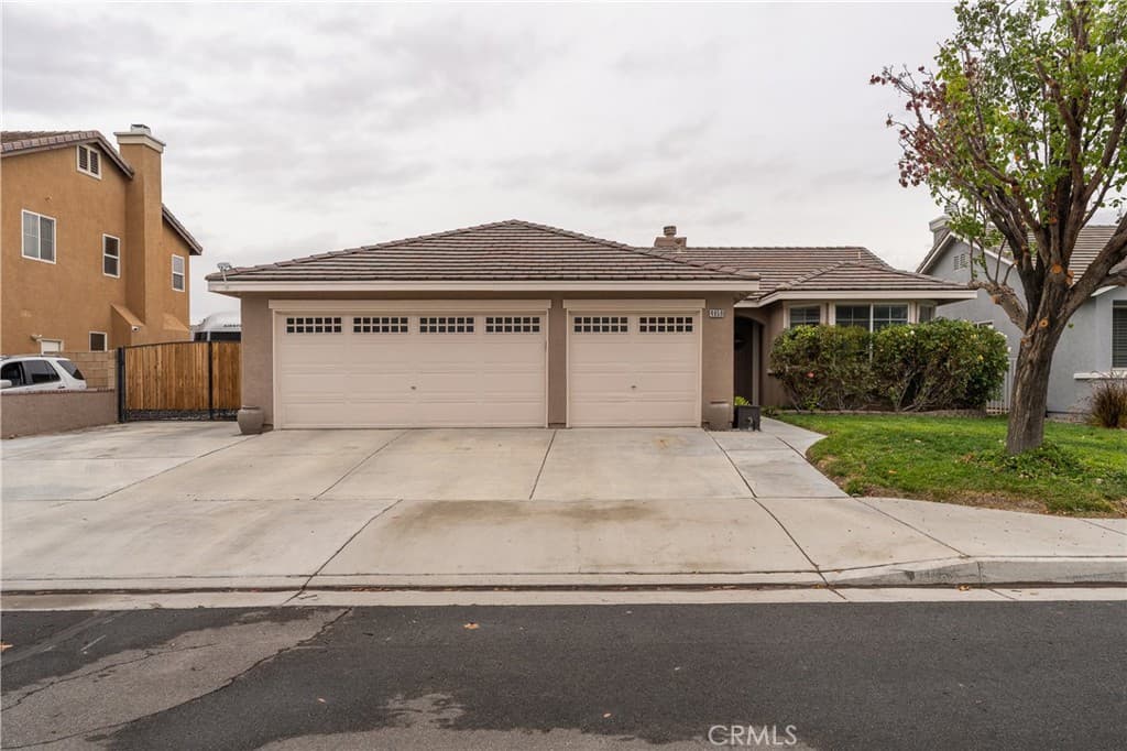 4659 W Ave J4
