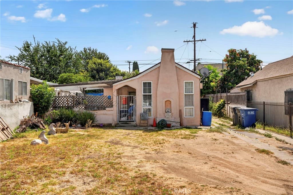 464 Hoefner Avenue