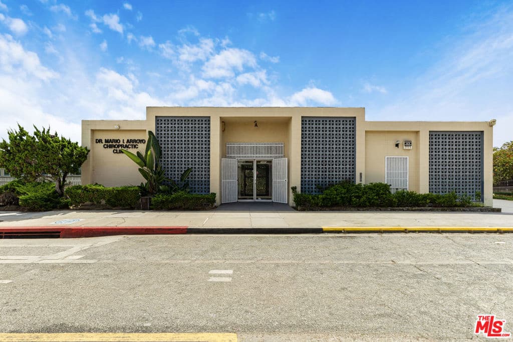 3480 Live Oak Street