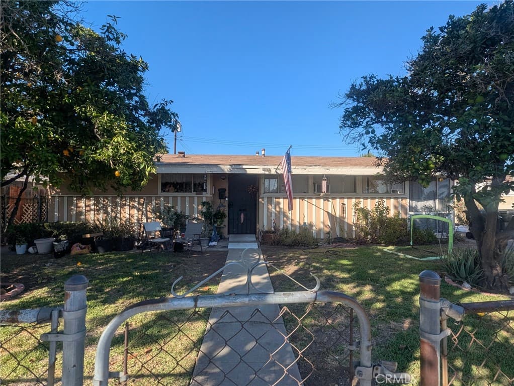 13941 Mulberry