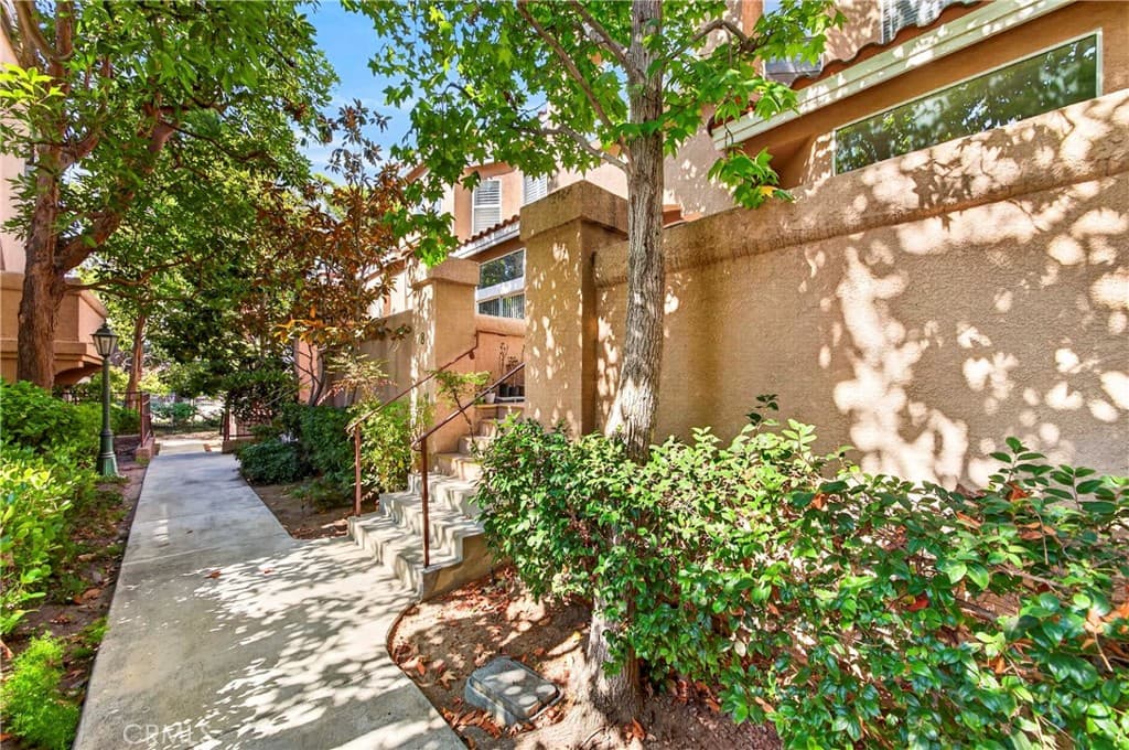 2801 Sepulveda 8